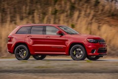 Jeep Grand Cherokee Trackhawk 2018 mạnh 707 mã lực có giá từ 1,95 tỷ VNĐ