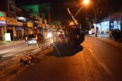 Phân luồng giao thông vụ tai nạn, một bảo vệ bị xe máy tông nhập viện