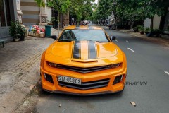 Sài Gòn: "Tóm gọn" Chevrolet Camaro RS độ ngoại thất Chrome & Carbon theo phong cách Dubai