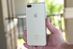 Thiết kế măt lưng kính sẽ làm cho iPhone 7s dày hơn, không thể sử dụng ốp lưng cũ