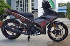 Exciter 150cc phiên bản độ đầy bạo lực với tông đen huyền bí