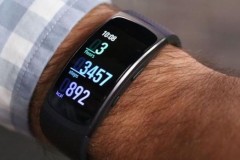 Gear Fit 2 Pro bất ngờ xuất hiện trên chính trang web của Samsung