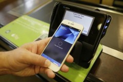 Ngừng hỗ trợ cho website ủng hộ phân biệt chủng tộc