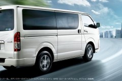 Toyota Hiace cập nhật sẽ được chính thức ra mắt vào tháng 12 năm nay
