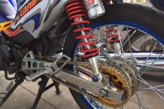 Wave 125 phá cách với nhiều đồ chơi theo phong cách xe thái