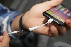 Bất ngờ: iFan "độ" thành công giắc tai nghe 3.5mm cho iPhone 7