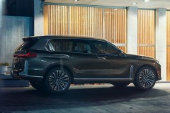BMW X7 iPerformance concept lộ diện trước thềm Frankfurt 2017
