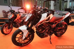 Bộ đôi KTM Duke 250 và Duke 390 2017 trình làng