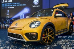 Cận cảnh Volkswagen Beetle Dune 2017 và Passat Bluemotion 2017 vừa ra mắt tại Việt Nam