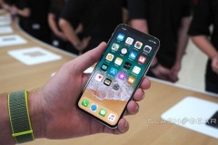 Lần đầu tiên, iPhone thế hệ mới không 'cháy hàng'