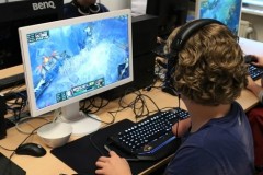 Nghiên cứu mới chứng minh chơi game gây thay đổi cấu trúc não bộ