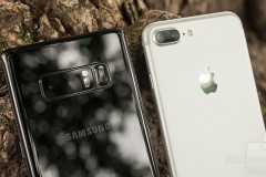 So sánh camera Galaxy Note 8 và iPhone 7 Plus khi chụp chân dung