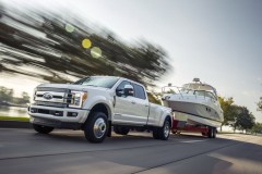 Ford giới thiệu siêu bán tải F-450 Limited, giá hơn 2,2 tỷ VNĐ