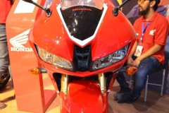 Honda CBR 600RR 2017 được trưng bày tại Nepal Auto Show