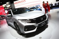 Honda Civic diesel mới chỉ tiêu tốn 3,7 lít nhiên liệu/ 100 km đường đi