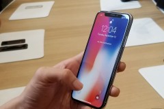 iPhone X có phải là smartphone viền màn hình mỏng nhất hiện nay?