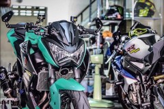 Kawasaki Z300 độ màu mới cùng loạt đồ chơi tinh tế