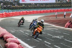 Khán giả Cần Thơ cuồng nhiệt cổ vũ Honda Racing Cup chặng 3
