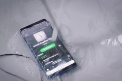 Kiểm tra khả năng kháng nước của Galaxy Note 8