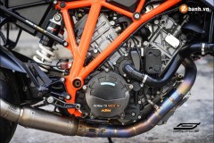KTM 1290 Super Duke R độ kẻ mệnh danh 'Quái vật' của hãng xe áo