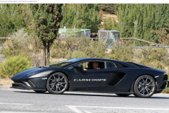 Lamborghini Aventador sẽ có một phiên bản hardcore vượt mặt cả SV