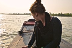 Lên đường sang Việt Nam, cô gái Paris 21 tuổi đã thoát khỏi bệnh stress trầm kha 3 năm như thế nào?