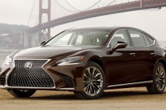 Lexus công bố giá bán LS 2018, quyết đấu Mercedes S-Class