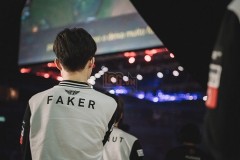 LMHT: Faker vẫn là người đi đường giữa hay nhất Thế Giới