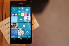 Microsoft sẽ cho phép 2000 thiết bị Windows 10 mobile cùng sử dụng một tài khoản