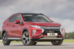 Mitsubishi Eclipse Cross hoàn toàn mới có giá từ 28.675 USD