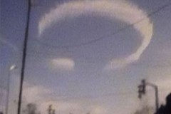 Một “vật với ánh sáng trong mờ bay lượn” được phát hiện trên bầu trời Louisiana
