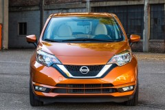 Nissan Sunny 2018 có thêm phiên bản hatchback