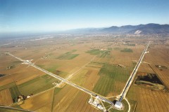 Phát hiện sóng hấp dẫn do sự sát nhập của hai hố đen khổng lồ