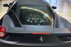 Sự kết hợp giữa Ferrari 458 Italia và động cơ V12 của LaFerrari là có thật