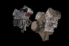 Sự lợi hại từ động cơ V4 trên chiếc xe đua Ducati Desmosedici GP