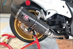 Suzuki Hayabusa độ thần gió hào nhoáng qua công nghệ Carbon