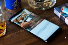 Chiêm ngưỡng bộ ảnh trên tay Samsung Galaxy Note8 đẹp không tì vết tại Việt Nam