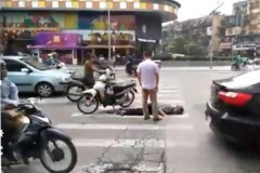 Hà Nội: Đôi nam nữ tông chết ông cụ giữa đường rồi bỏ chạy