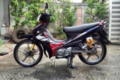 Jupiter 110 độ kiểng nhẹ nhàng vượt thời đại của biker Huế