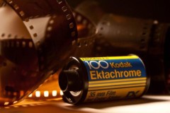 Kodak sẽ bắt đầu bán lại dòng film Ektachrome vào năm sau, bắt đầu từ đầu năm 2018