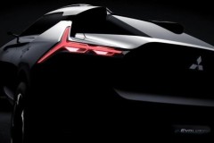 Mitsubishi e-Evolution được hé lộ đôi nét qua hình ảnh teaser mới nhất