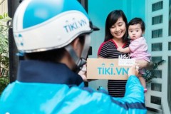 Tiki giao iPhone mới tới khách hàng trong 1 tiếng mở bán ở Việt Nam