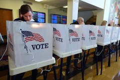 Tin tặc tấn công 21 bang của Mỹ trong cuộc bầu cử tổng thống