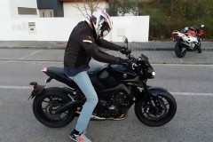 Tổng hợp pô đồ chơi hay cho Yamaha MT-09 2017 mới