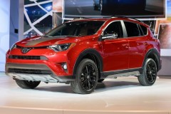 Toyota RAV4 Adventure sẵn sàng cho các đơn đặt hàng với giá từ 652 triệu VNĐ