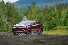 Toyota tăng tốc với phiên bản Adventure Rav4 năm 2018