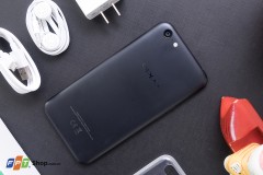 Trên tay nhanh OPPO A71: Thiết kế khung kim loại, nguyên khối. selfie xóa phông, giá mềm