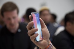 Apple bác bỏ thông tin sai về iPhone X, hi vọng Face ID sẽ là tiêu chuẩn vàng của bảo mật