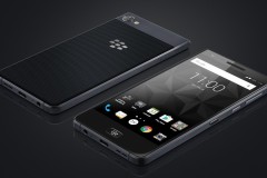 BlackBerry Motion pin 4.000 mAh, chống nước IP67 chính thức trình làng