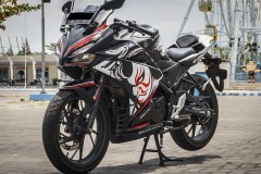 Chiêm ngưỡng Honda CB150R StreetFire độ thành CBR250RR Kabuki Edition